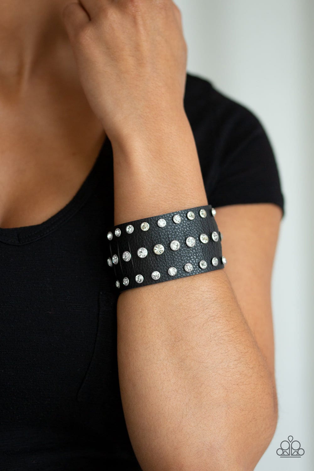 Paparazzi Accessories Bracelet Now Taking The Stage - Black