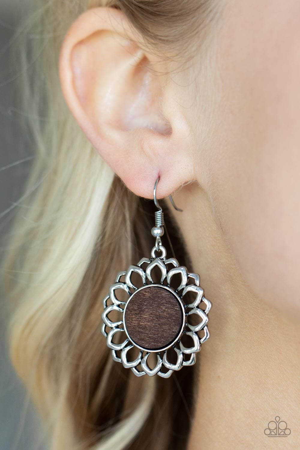 Paparazzi Accessories Earring Farmhouse Fashionista - Brown