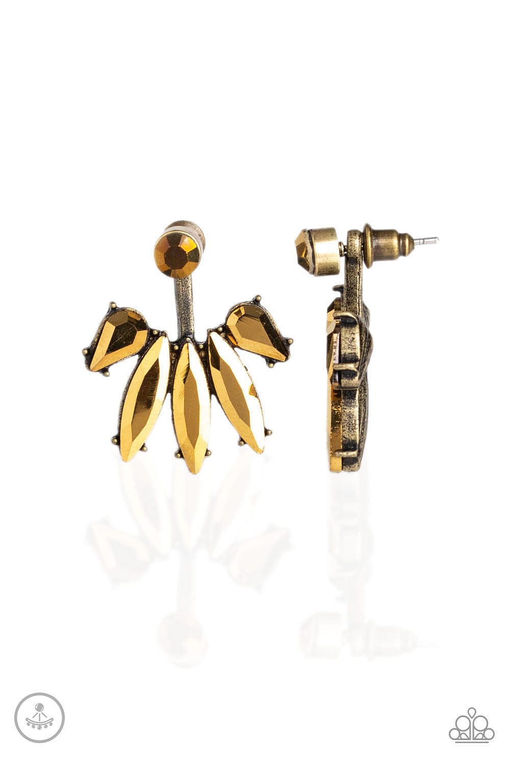 Paparazzi Accessories Earring Stunningly Striking - Brass
