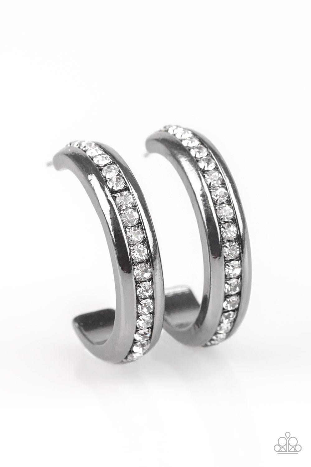 Paparazzi Accessories Earrings 5th Avenue Fashionista - Black