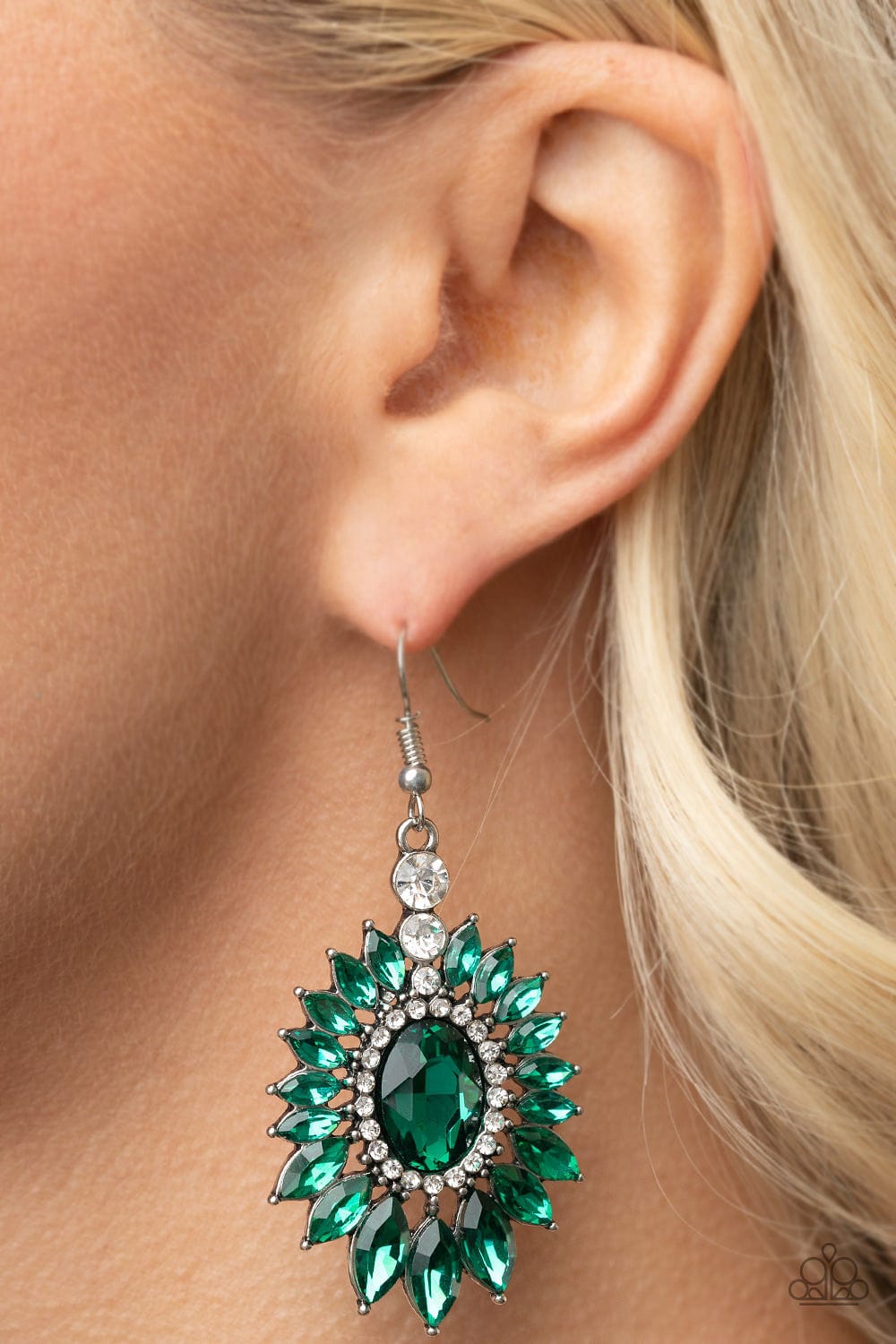 Paparazzi Accessories Earrings Big Time Twinkle - Green