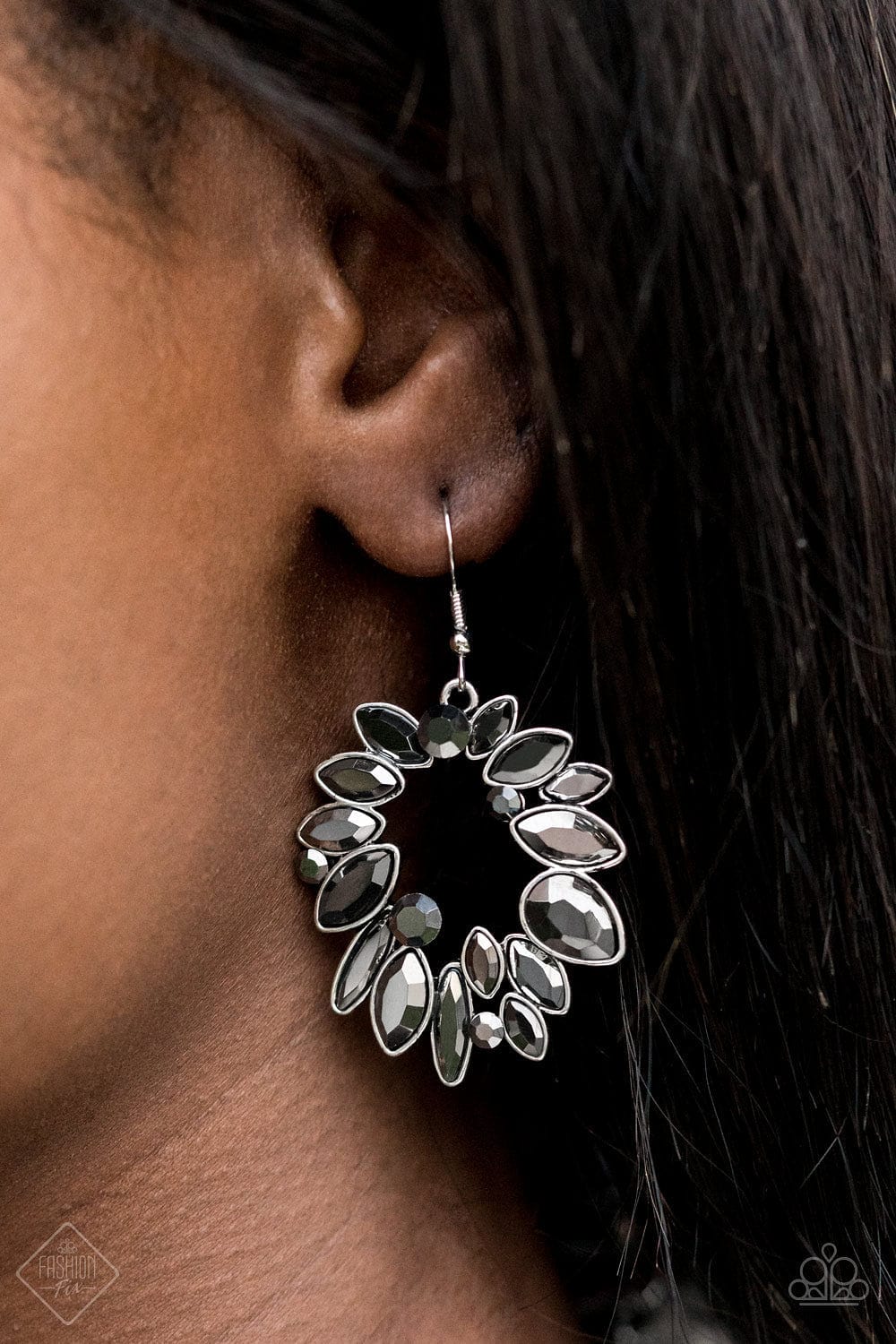 Paparazzi Accessories Earrings Try as I DYNAMITE - Silver