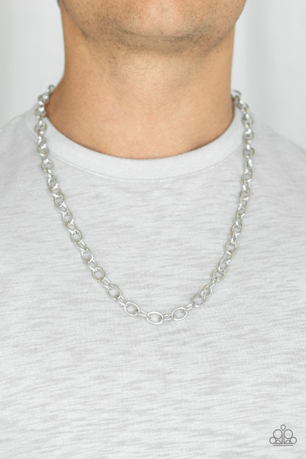 Paparazzi Accessories Necklace Courtside Seats - Silver