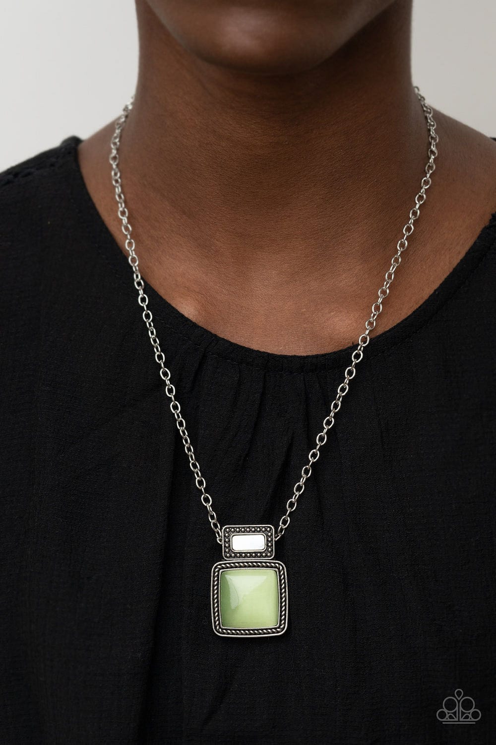 Paparazzi Accessories Necklace Ethereally Elemental - Green