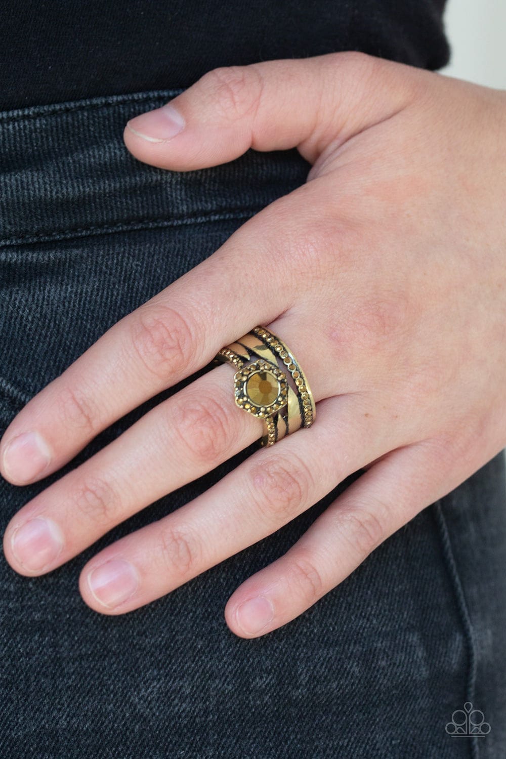 Paparazzi Accessories Ring Modern Maven - Brass