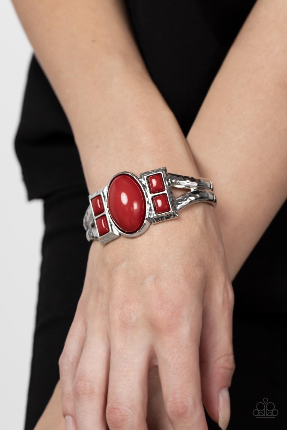 Paparazzi Accessories Bracelet A Touch of Tiki - Red