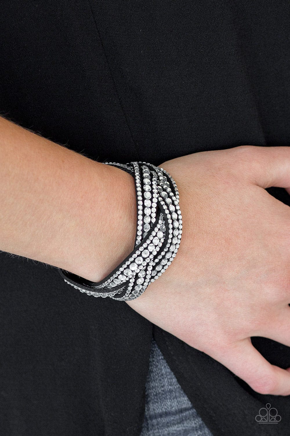 Paparazzi Accessories Bracelet Bring On The Bling - Black