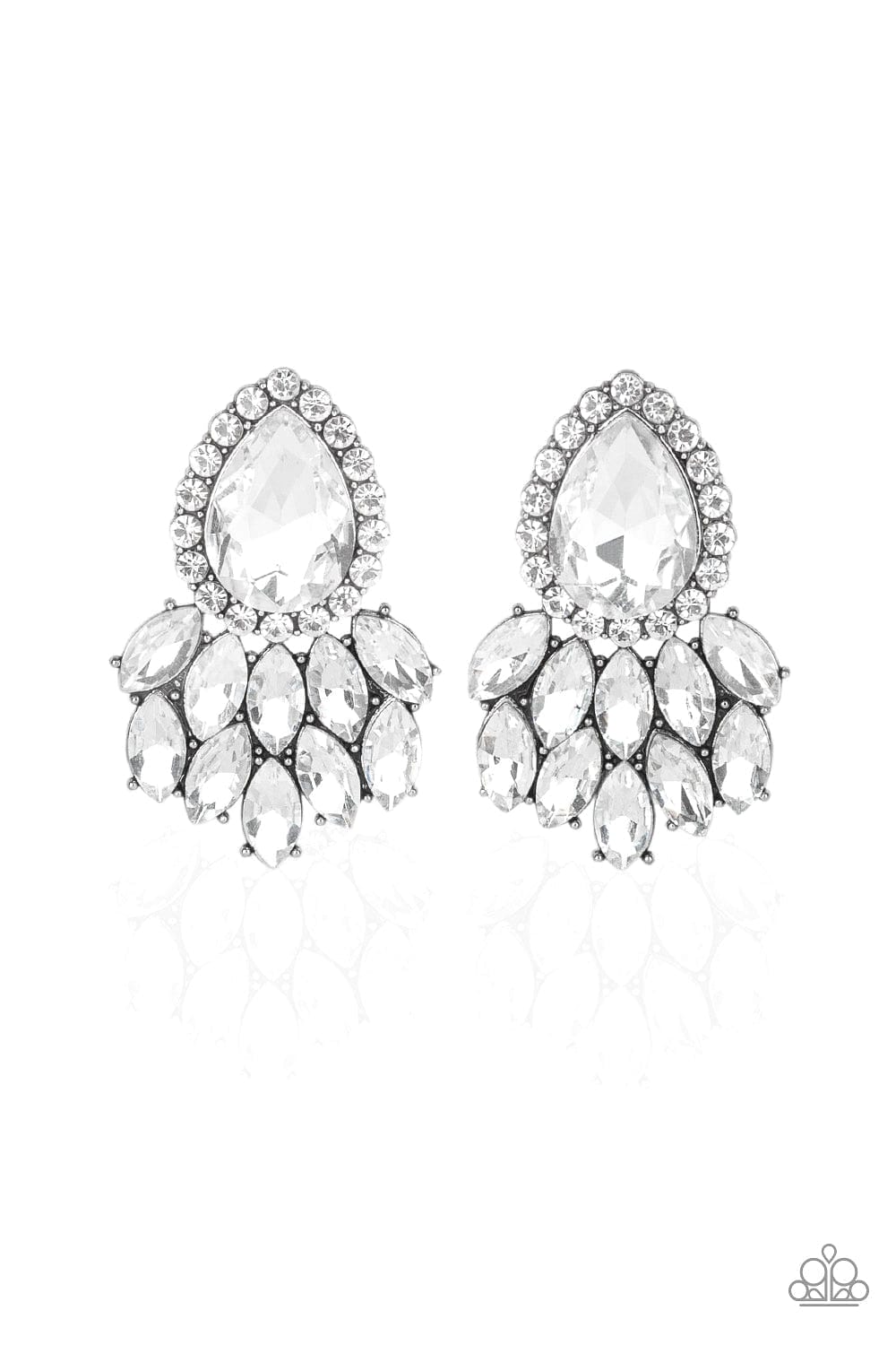 Paparazzi Accessories Earrings A Breath of Fresh HEIR - White