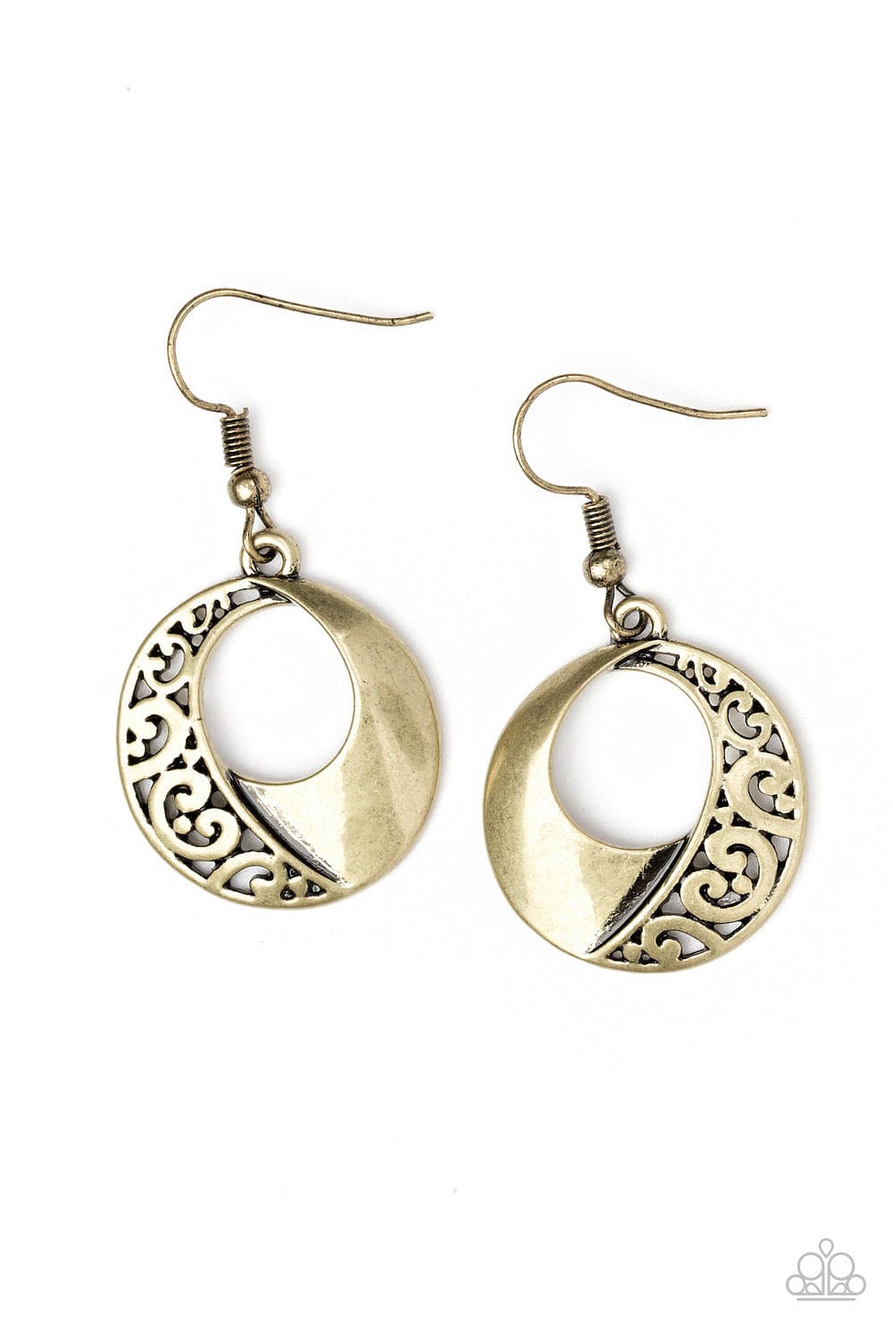 Paparazzi Accessories Earrings Eastside Excursionist - Brass