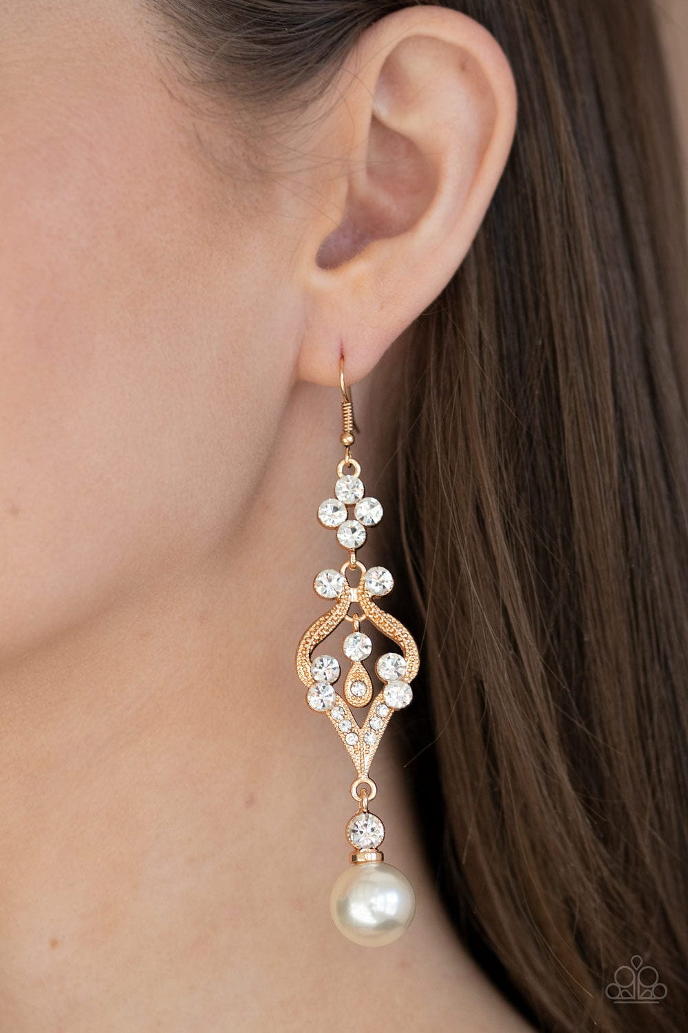 Paparazzi Accessories Earrings Elegantly Extravagant - Gold