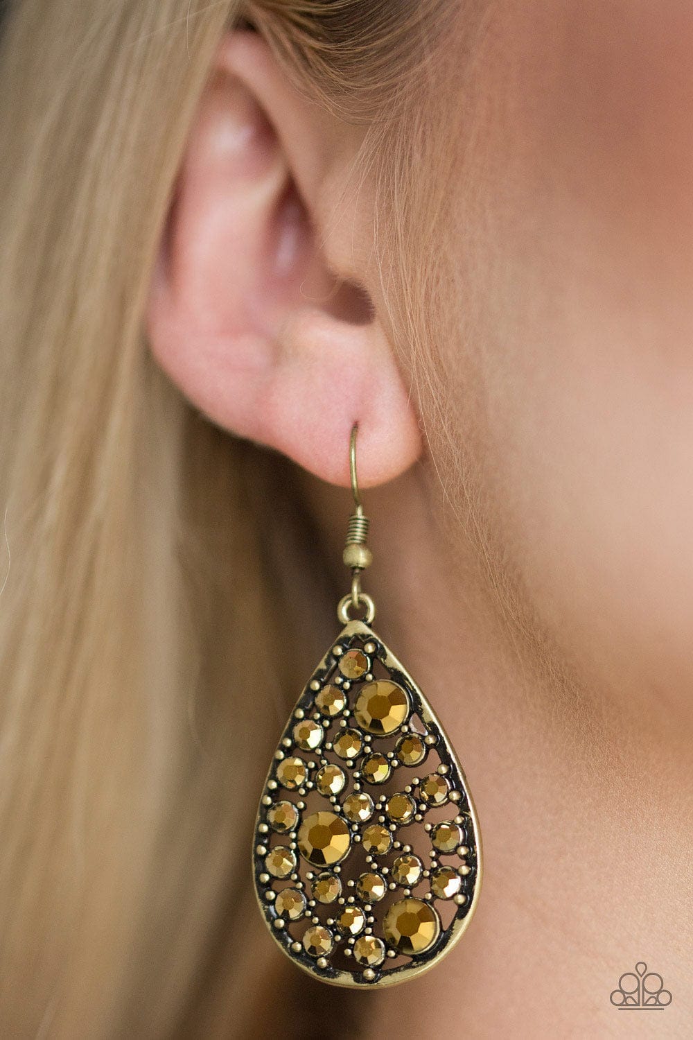 Paparazzi Accessories Earrings GLOW With The Flow - Brass