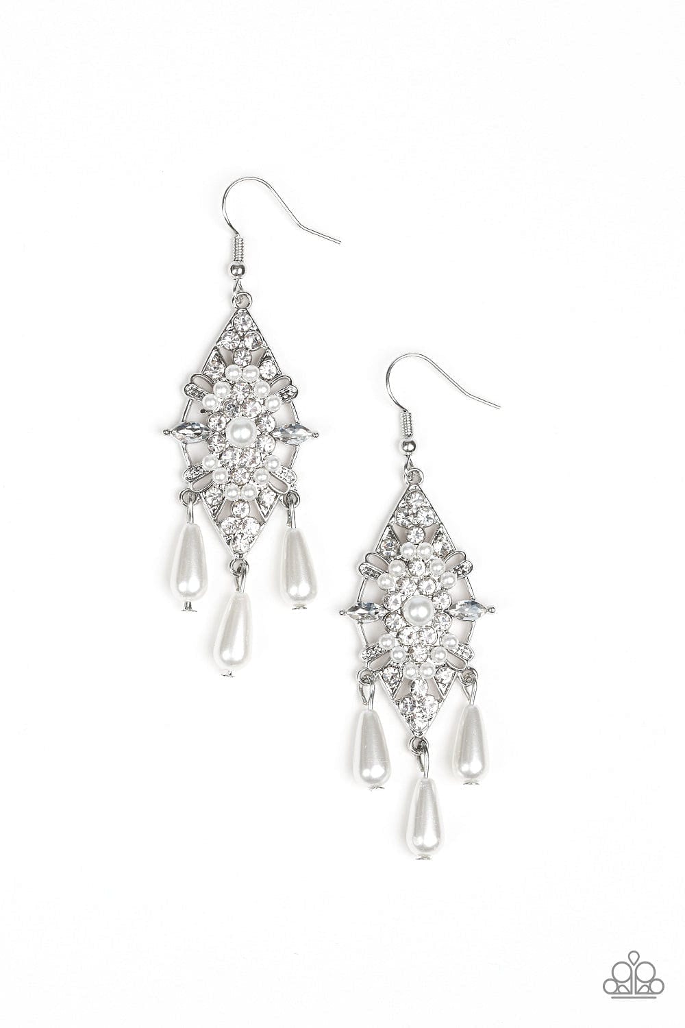 Paparazzi Accessories Earrings Majestic Mood - White