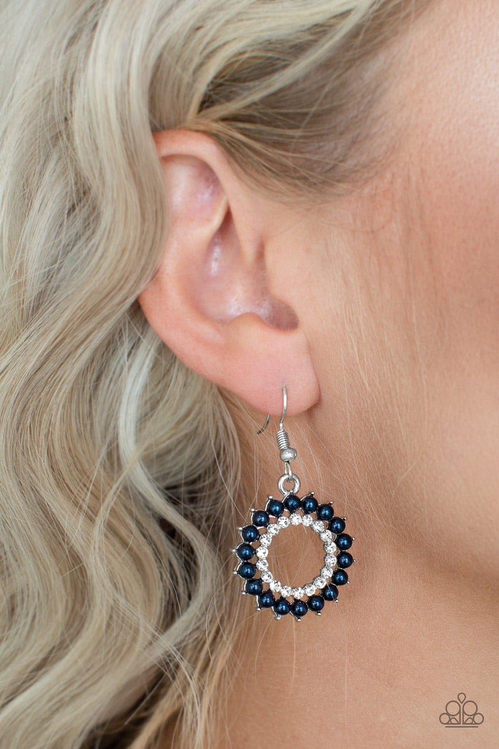Paparazzi Accessories Earrings Wreathed In Radiance - Blue