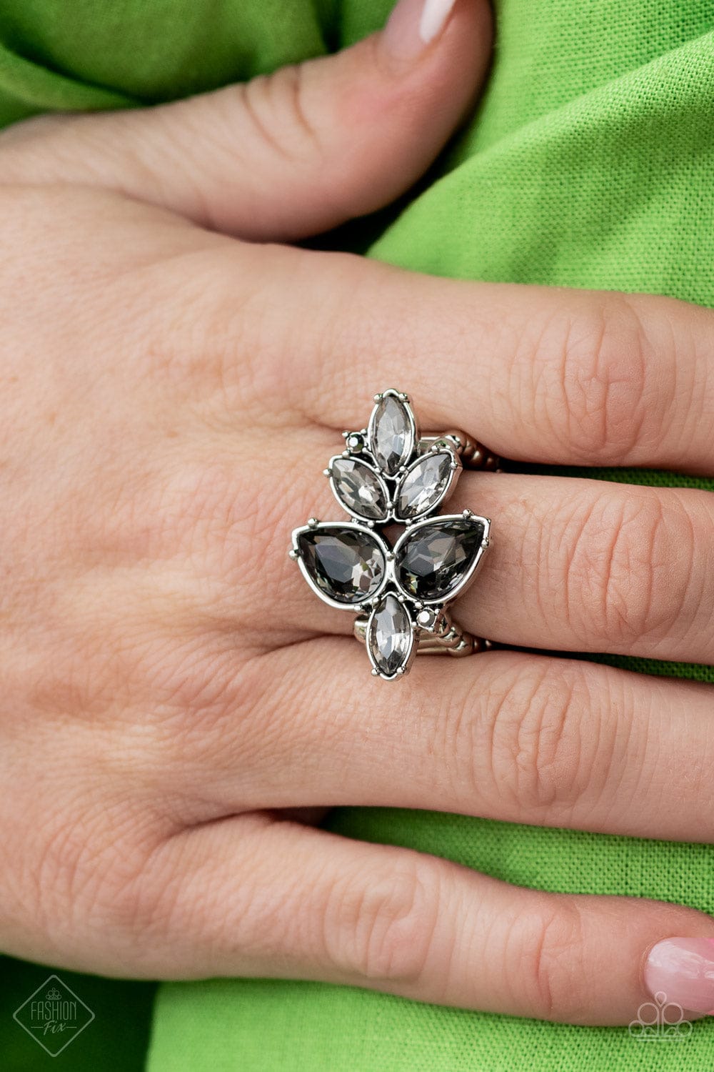 Paparazzi Accessories Fashion Fix Sets Magnificent Musings - Complete Trend Blend