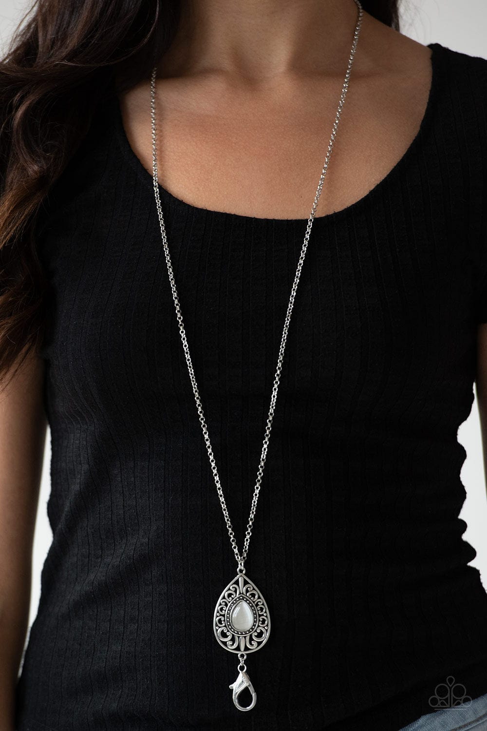 Paparazzi Accessories Necklace Modern Majesty - White