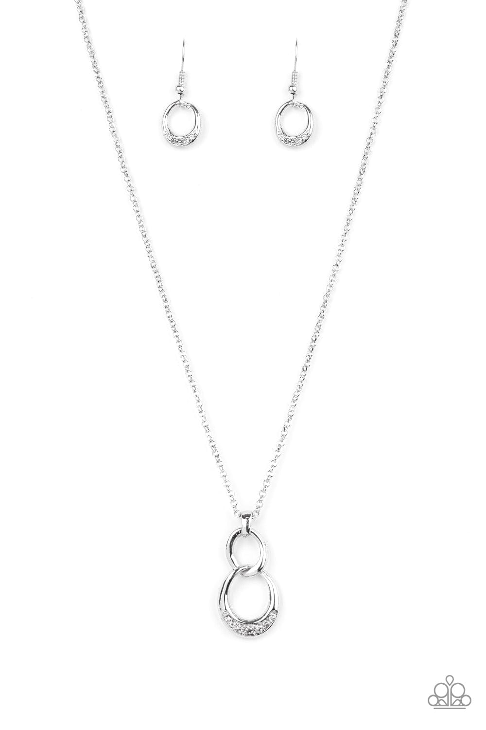 Paparazzi Accessories Necklace Rockefeller Royal - White