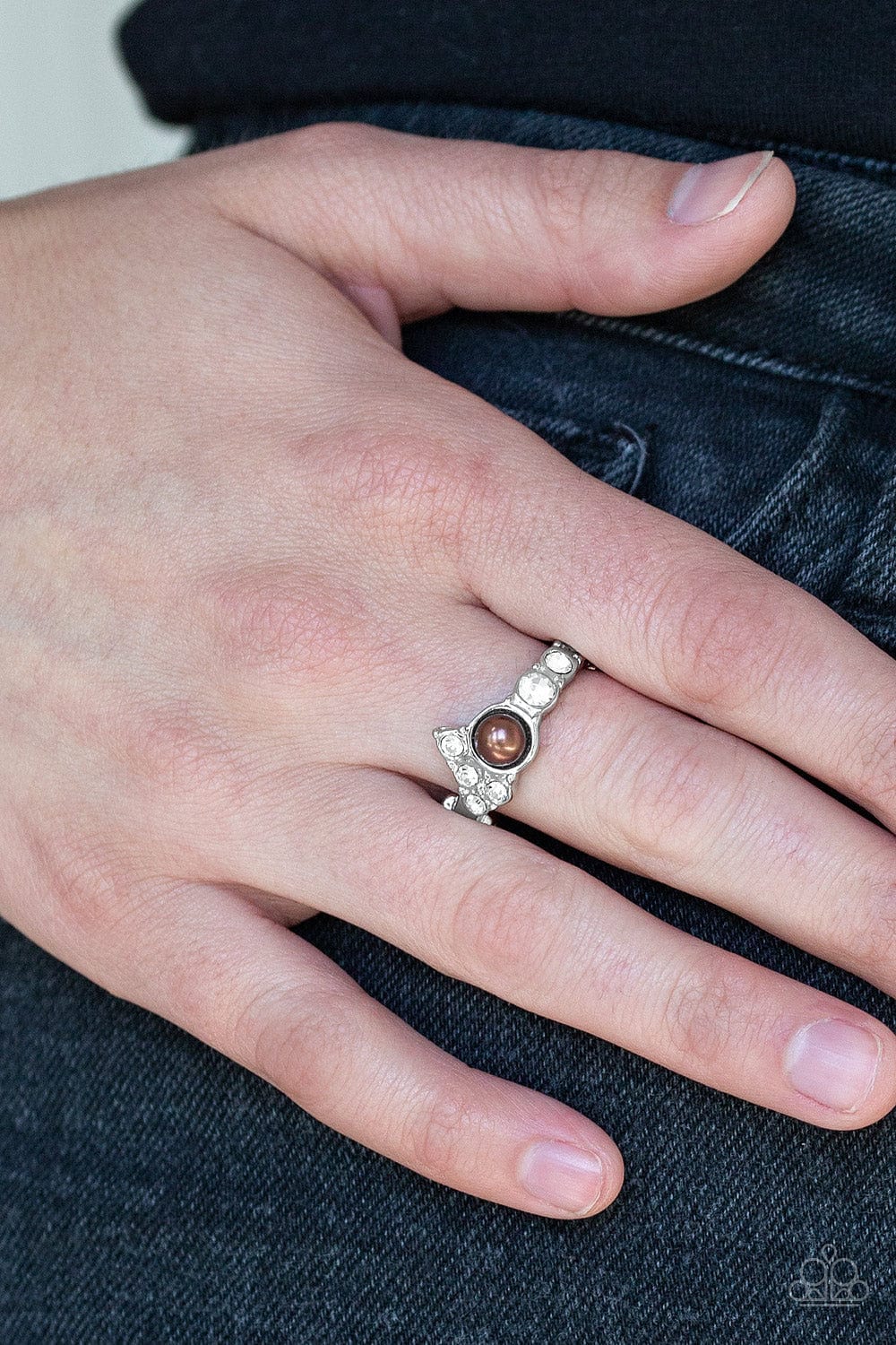 Paparazzi Accessories Ring Center Stage Celebrity - Brown