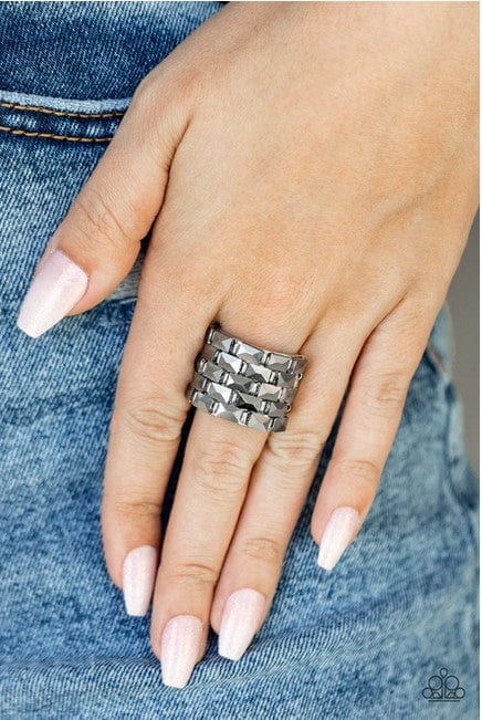 Paparazzi Accessories Ring Checkered Couture - Silver