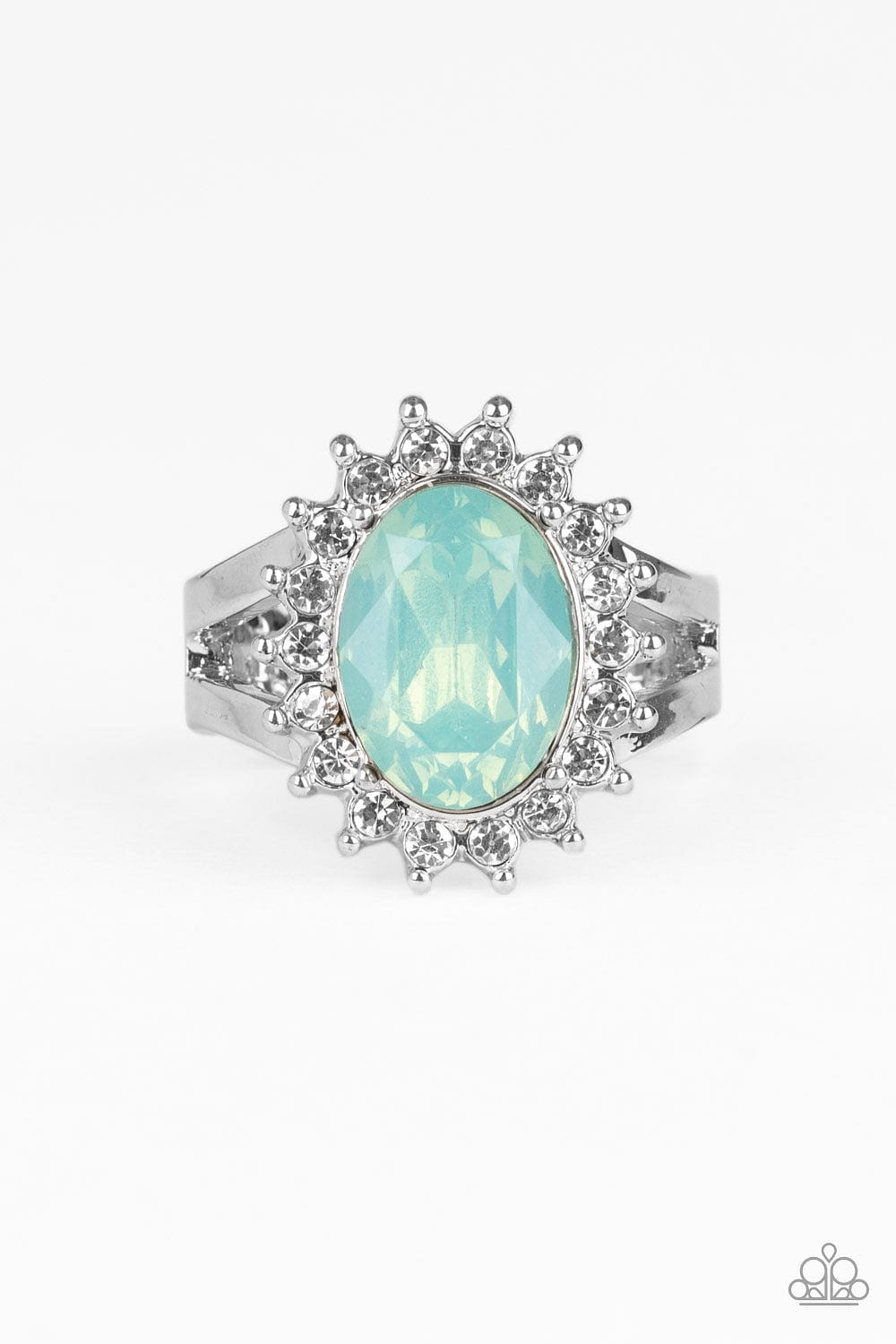 Paparazzi Accessories Ring Iridescently Illuminated - Green