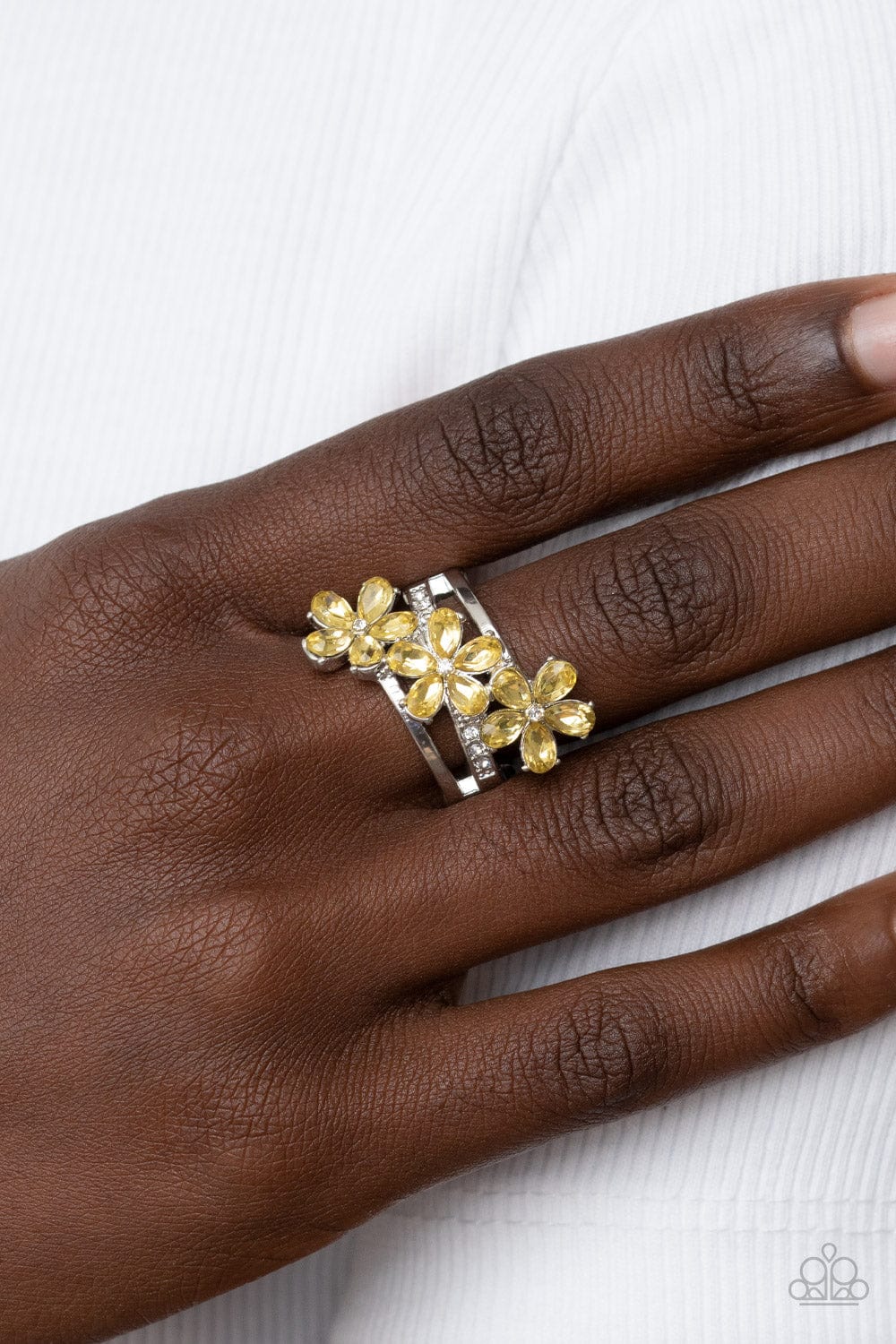 Paparazzi Accessories Ring Posh Petals - Yellow